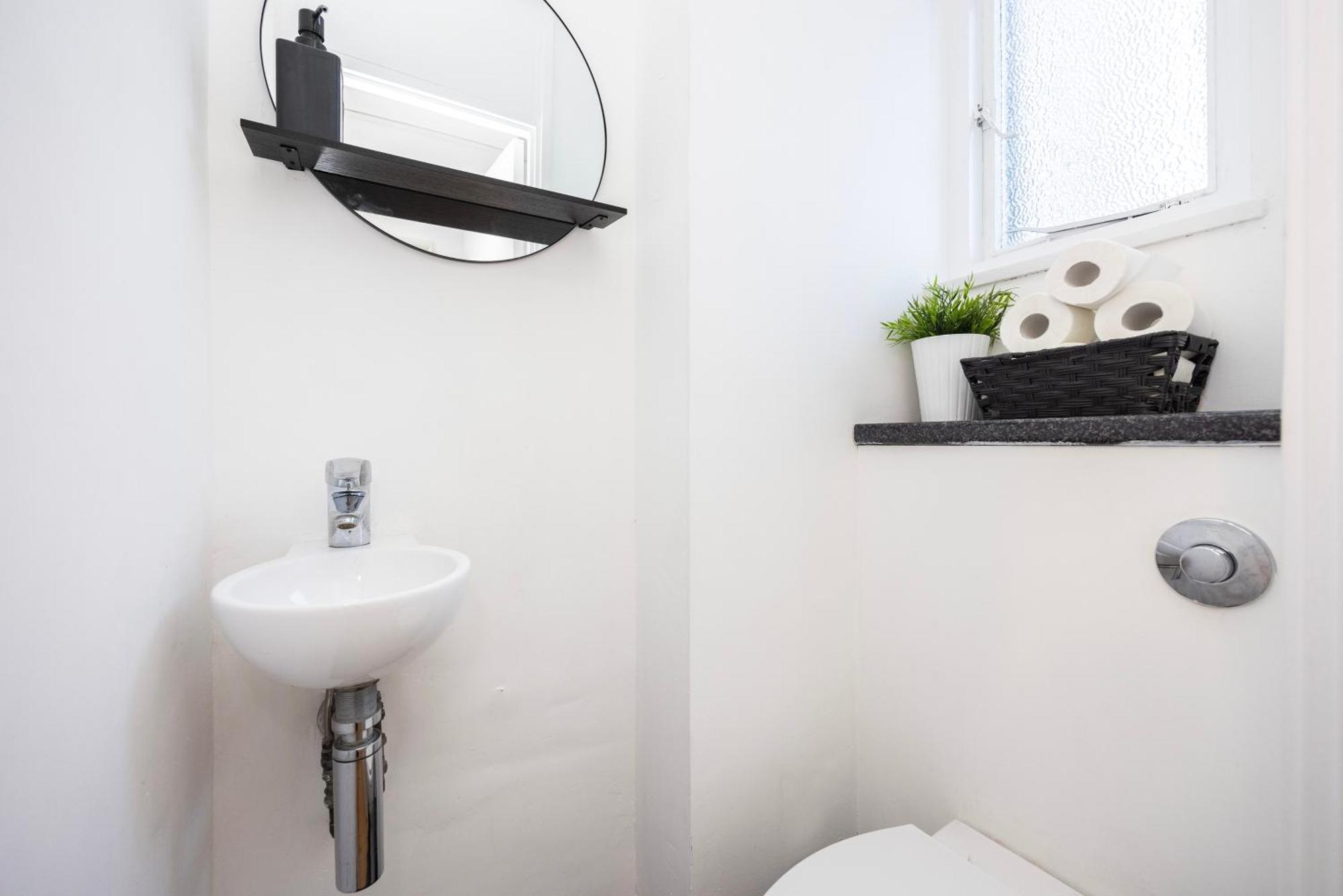 Trendy 4 Bed Apartment Near Vibrant Shoreditch W Balcony And Walking Distance To Tube London Ngoại thất bức ảnh